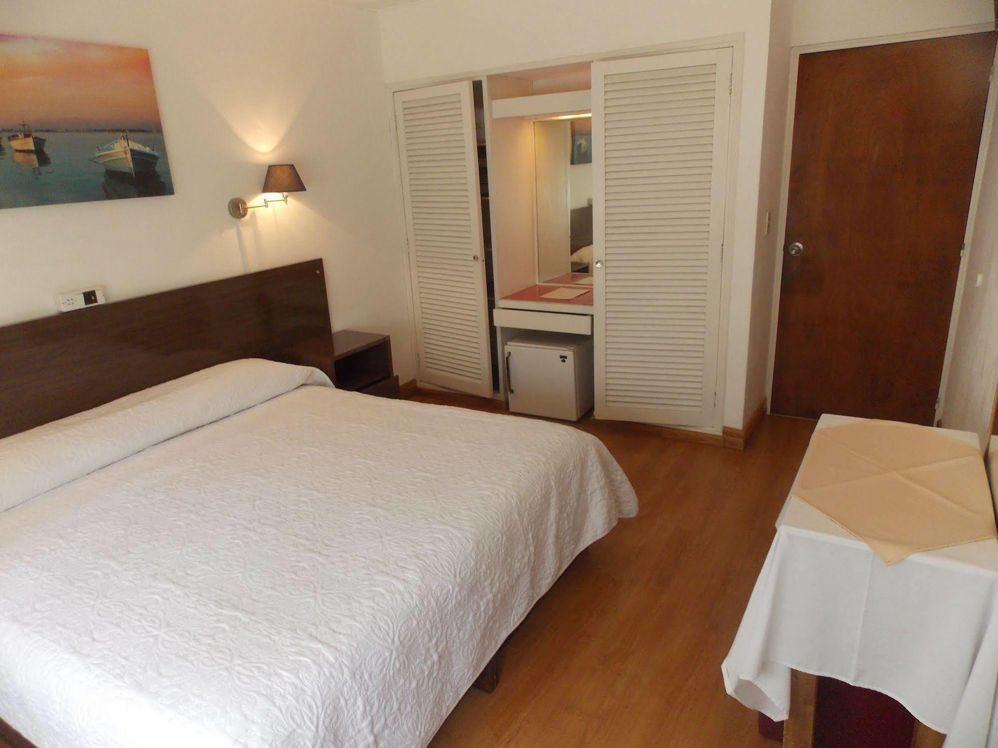 Bonne Etoile Hotel Punta del Este Bagian luar foto